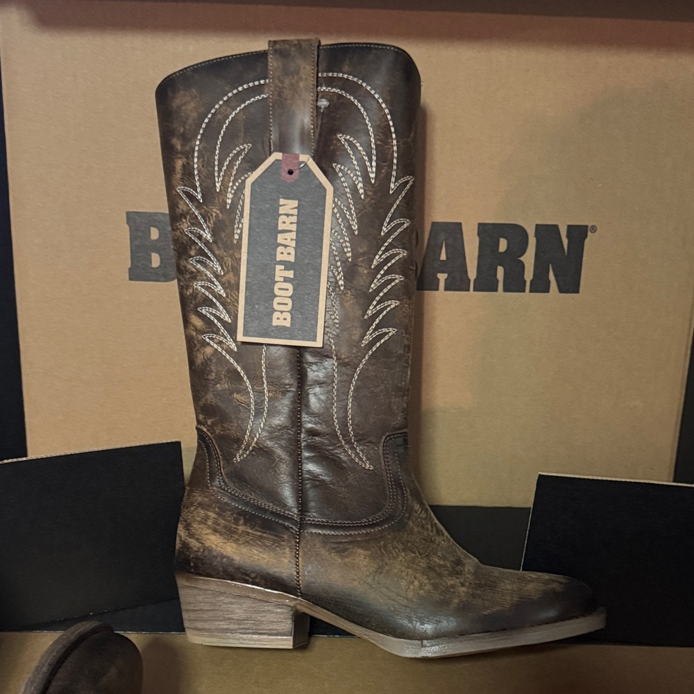 Boot Barn Women's Brown Heeled Boots